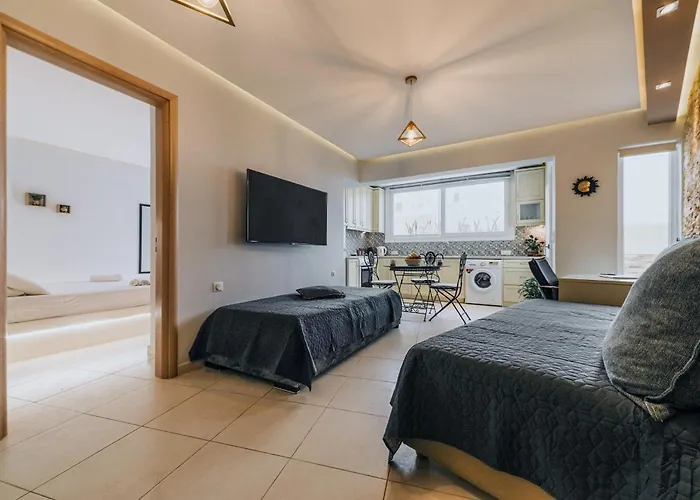 Aquarial Apartment *